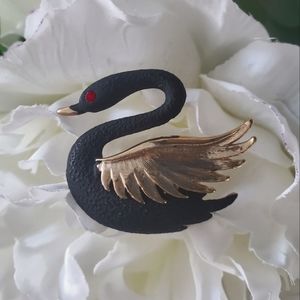 Black Swan Brooch - Gold Colour With Red Eye - Lisa Kao Creations Vintage
